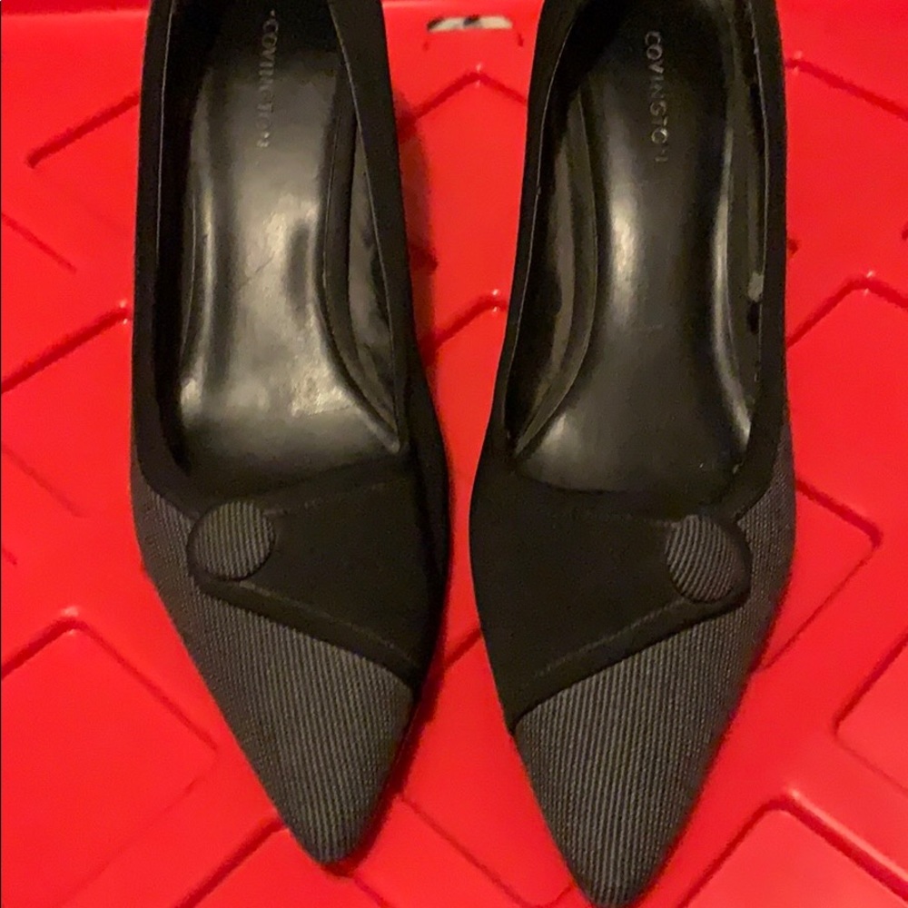 Pointed toe heels